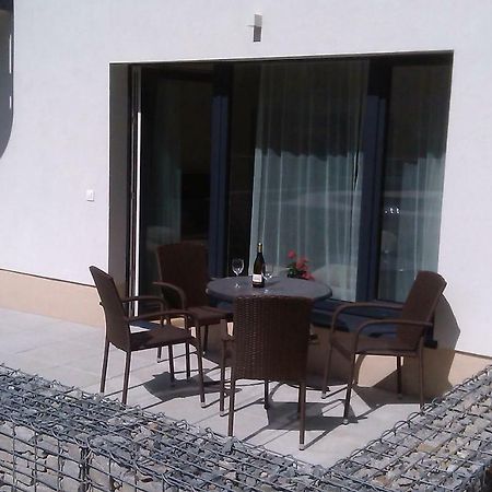 Sunny, Fully Furnished Studio Type With Terrace Пилзен Екстериор снимка